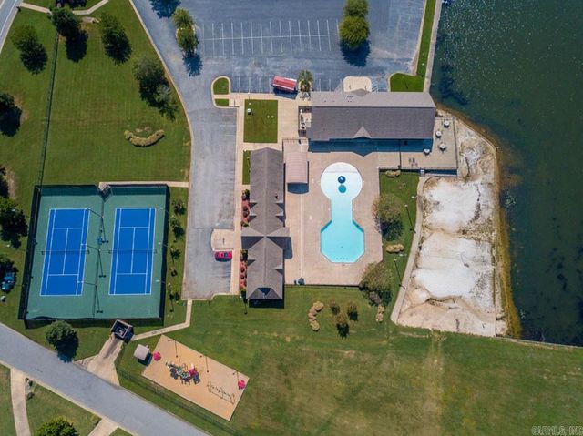 4904 Lake Vista Drive, Benton, AR 72019