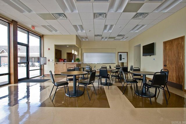 4904 Lake Vista Drive, Benton, AR 72019