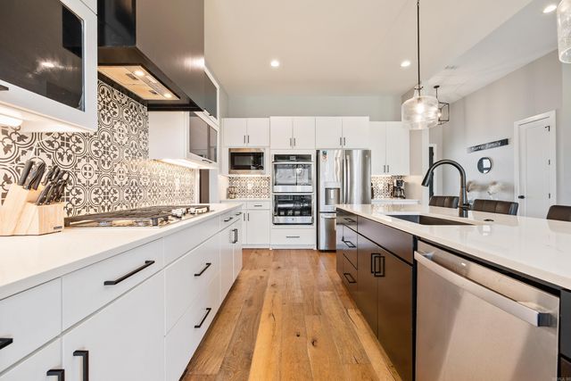 4904 Lake Vista Drive, Benton, AR 72019