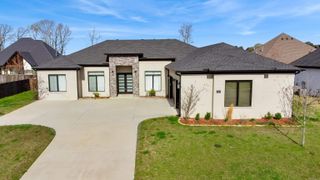 4904 Lake Vista Drive, Benton, AR 72019