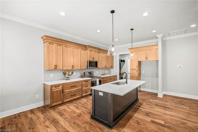 1695 NC Highway 801 S, Advance, NC 27006