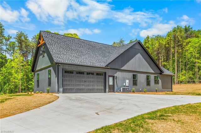 1695 NC Highway 801 S, Advance, NC 27006
