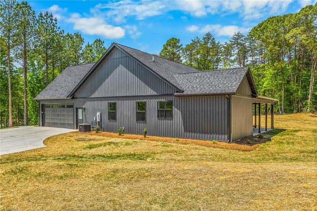1695 NC Highway 801 S, Advance, NC 27006