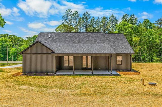 1695 NC Highway 801 S, Advance, NC 27006