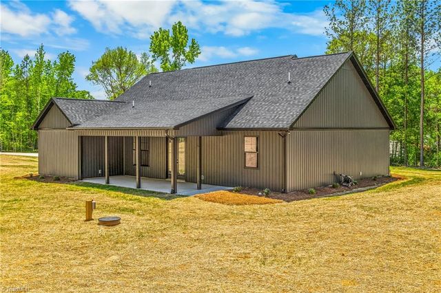 1695 NC Highway 801 S, Advance, NC 27006