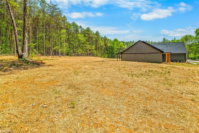 1695 NC Highway 801 S, Advance, NC 27006