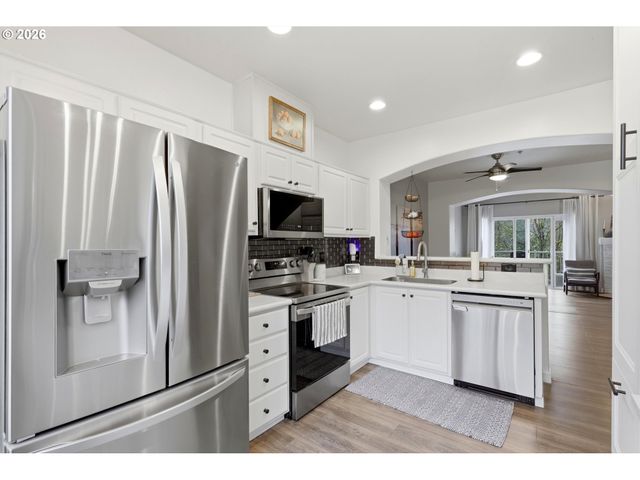 16010 Sw AUDUBON St 103, Beaverton, OR 97003