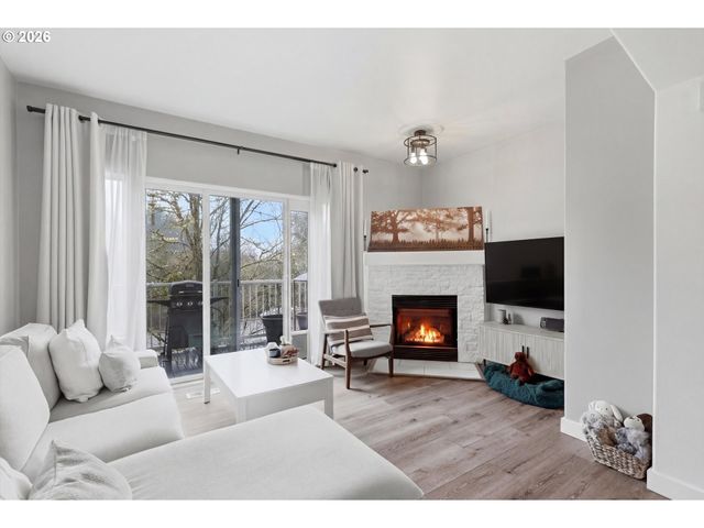 16010 Sw AUDUBON St 103, Beaverton, OR 97003