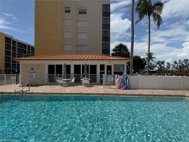 4471 Bay Beach LN 351, Fort Myers Beach, FL 33931