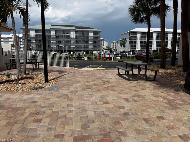 4471 Bay Beach LN 351, Fort Myers Beach, FL 33931