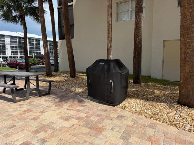 4471 Bay Beach LN 351, Fort Myers Beach, FL 33931