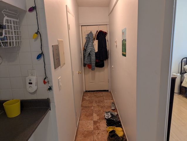 274 Cambridge St 6, Boston, MA 02114