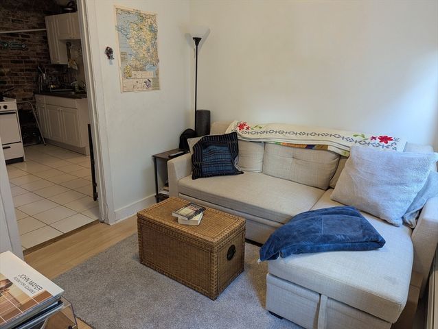 274 Cambridge St 6, Boston, MA 02114