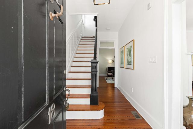 18 Logan Street, Charleston, SC 29401