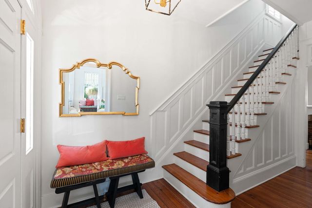 18 Logan Street, Charleston, SC 29401