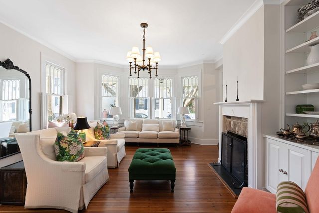 18 Logan Street, Charleston, SC 29401