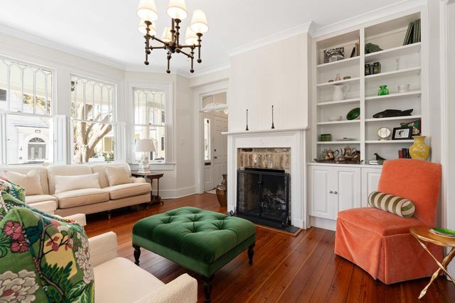 18 Logan Street, Charleston, SC 29401