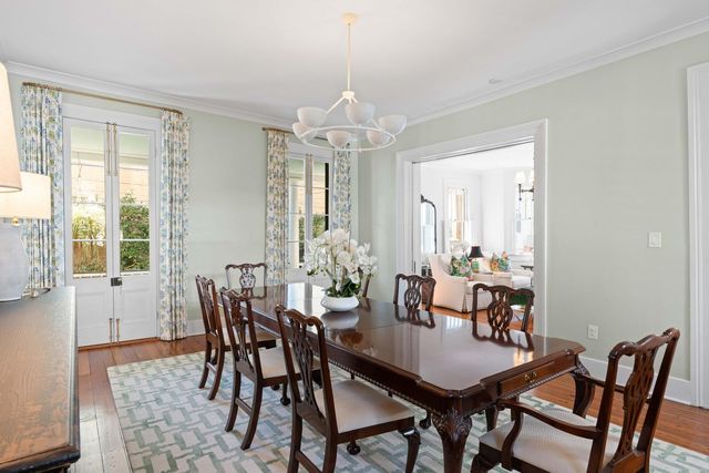 18 Logan Street, Charleston, SC 29401