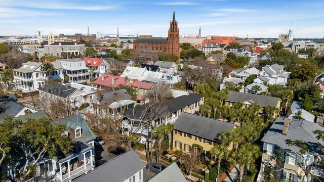 18 Logan Street, Charleston, SC 29401