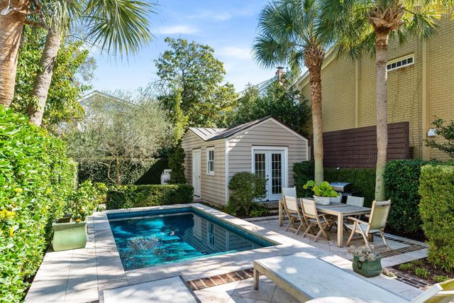 18 Logan Street, Charleston, SC 29401