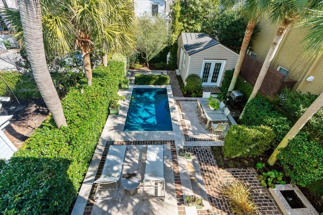 18 Logan Street, Charleston, SC 29401