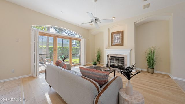 1265 QUEENS ISLAND Court, Jacksonville, FL 32225