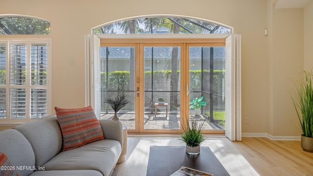 1265 QUEENS ISLAND Court, Jacksonville, FL 32225