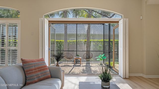 1265 QUEENS ISLAND Court, Jacksonville, FL 32225