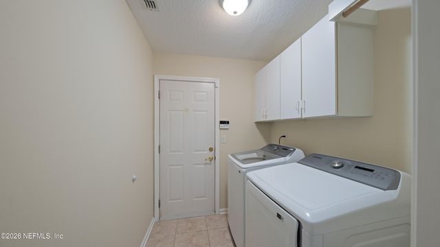 1265 QUEENS ISLAND Court, Jacksonville, FL 32225