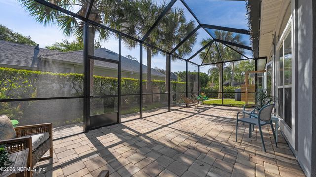 1265 QUEENS ISLAND Court, Jacksonville, FL 32225