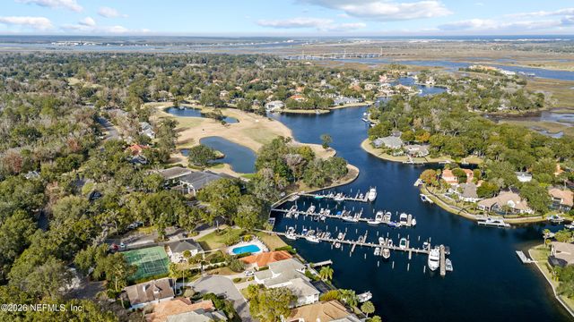 1265 QUEENS ISLAND Court, Jacksonville, FL 32225