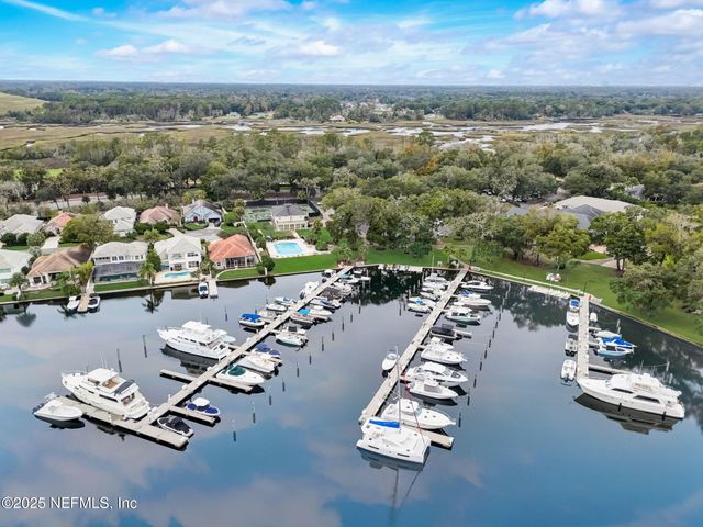 1265 QUEENS ISLAND Court, Jacksonville, FL 32225