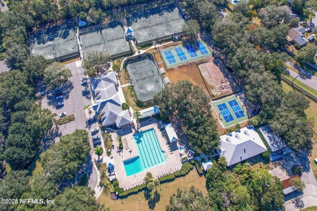 1265 QUEENS ISLAND Court, Jacksonville, FL 32225