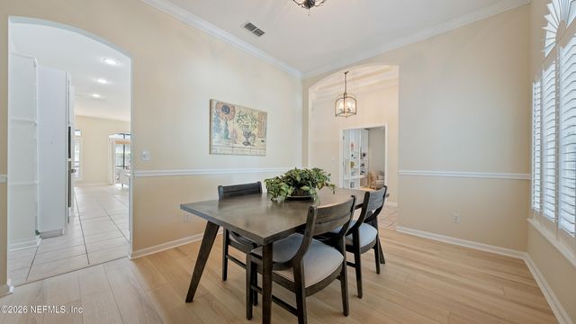 1265 QUEENS ISLAND Court, Jacksonville, FL 32225