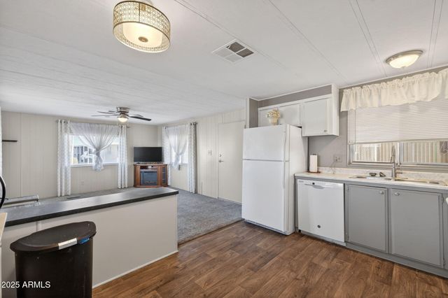 201 S GREENFIELD Road 310, Mesa, AZ 85206