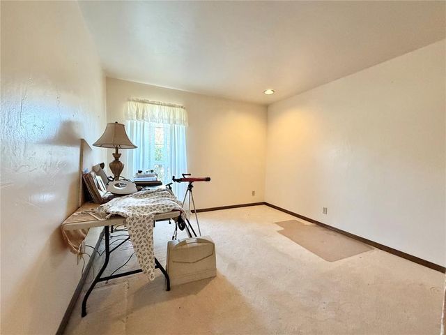 1 Oakridge Drive, Shawnee, OK 74804
