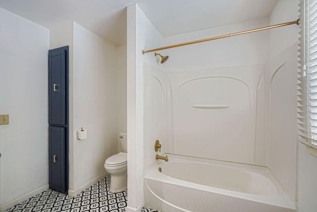 8317 Rhode Island Drive N, Brooklyn Park, MN 55445