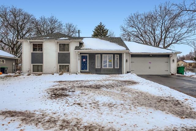 8317 Rhode Island Drive N, Brooklyn Park, MN 55445