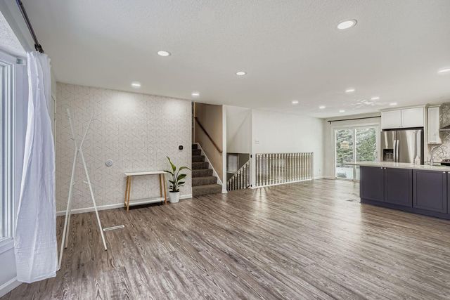 8317 Rhode Island Drive N, Brooklyn Park, MN 55445