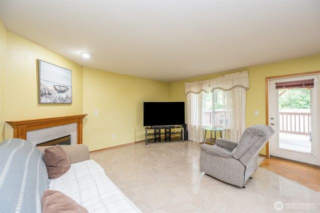 18208 12th Avenue Ct E, Spanaway, WA 98387