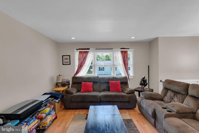 226 JUNIPER AVE, Browns Mills, NJ 08015