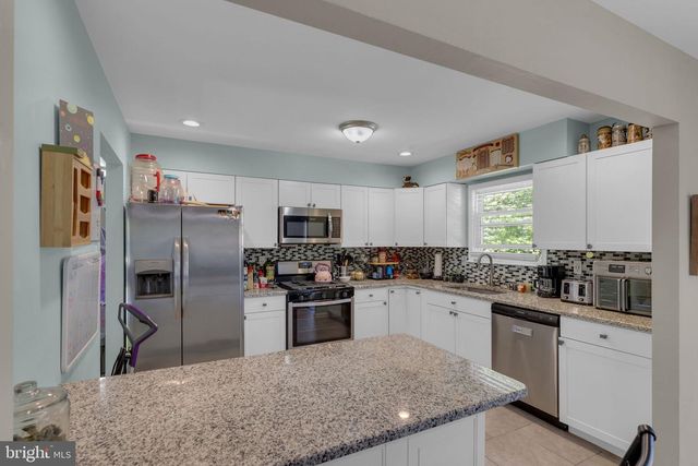 226 JUNIPER AVE, Browns Mills, NJ 08015
