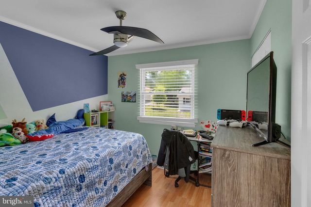 226 JUNIPER AVE, Browns Mills, NJ 08015