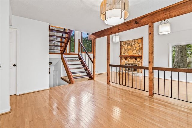 1016 Muirfield Drive, Marietta, GA 30068
