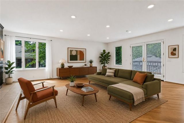 1016 Muirfield Drive, Marietta, GA 30068