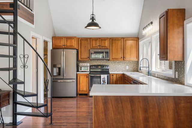 418 Briar Cliff Road, Lampe, MO 65681