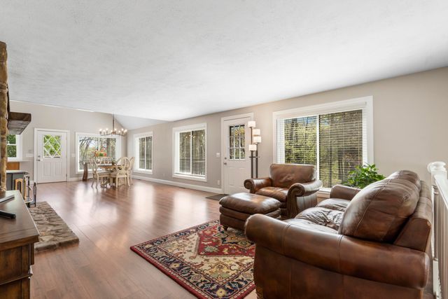 418 Briar Cliff Road, Lampe, MO 65681