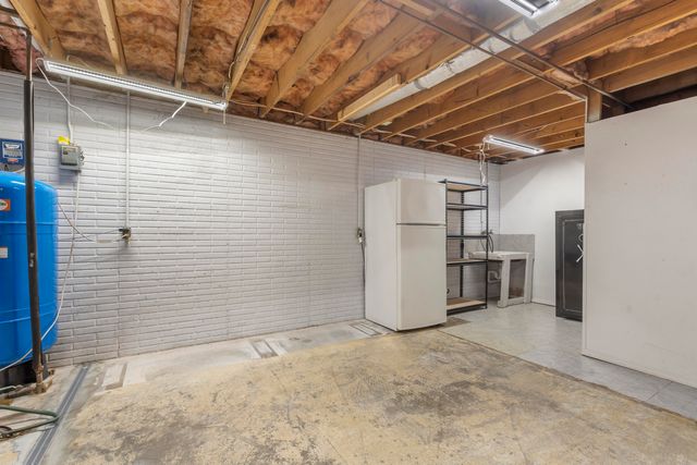 418 Briar Cliff Road, Lampe, MO 65681