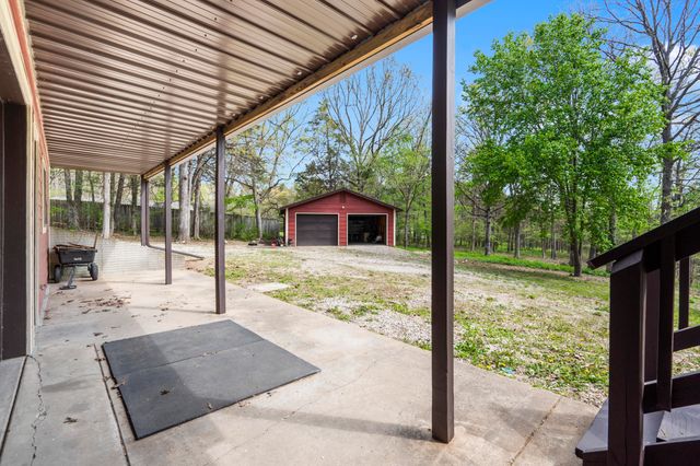 418 Briar Cliff Road, Lampe, MO 65681