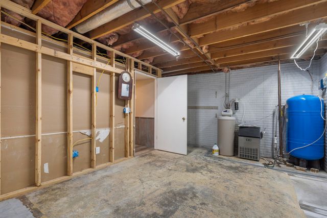 418 Briar Cliff Road, Lampe, MO 65681